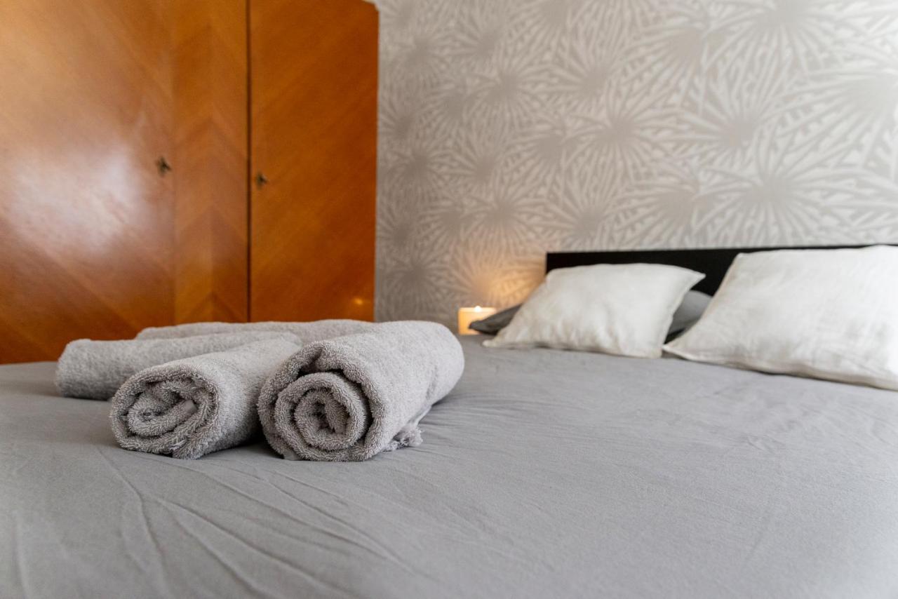 Le Rollin Cosy LOVELY - CONFORT- RELAX - CENTRE VILLE - PARKING FREE- 6 Voyageurs Dijon Exterior foto